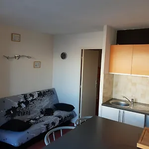 https://studio-4-5-couchages-puy-saint-vincent-1600.fr-provencehotel.com